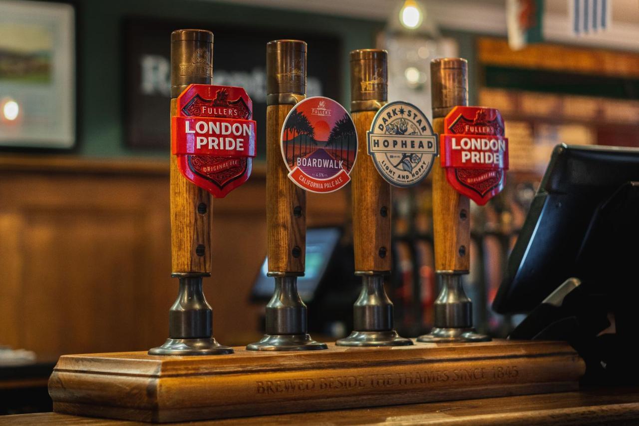 Albert Arms エッシャー エクステリア 写真