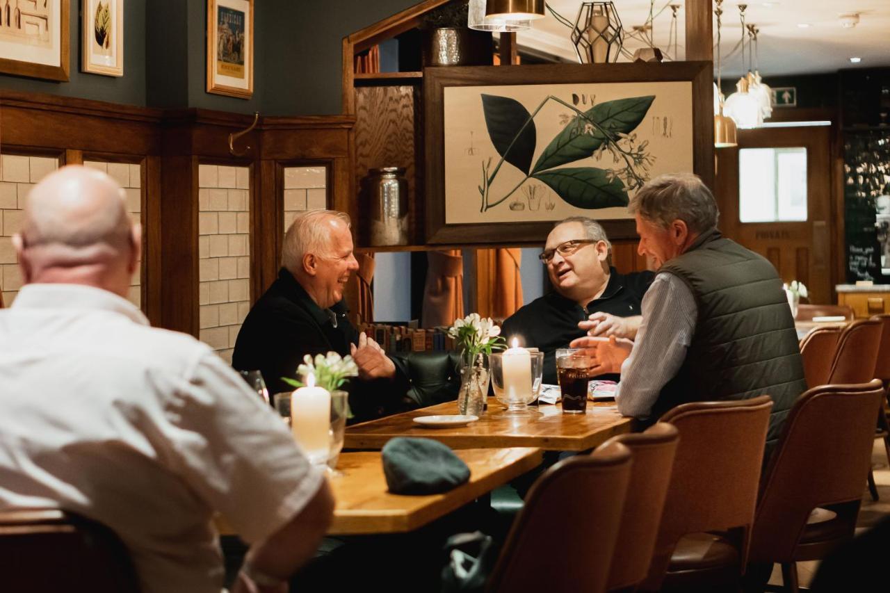 Albert Arms エッシャー エクステリア 写真
