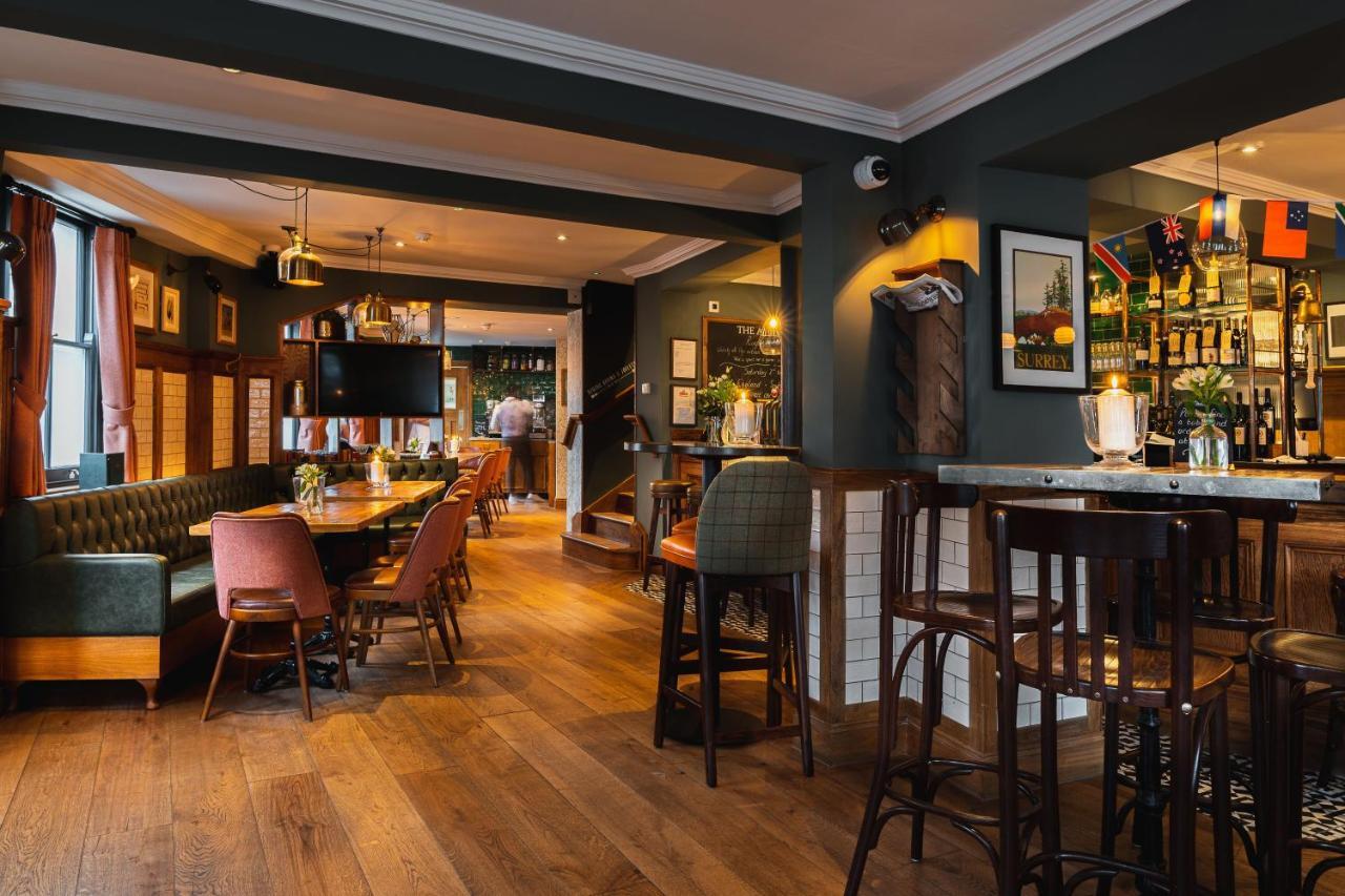 Albert Arms エッシャー エクステリア 写真