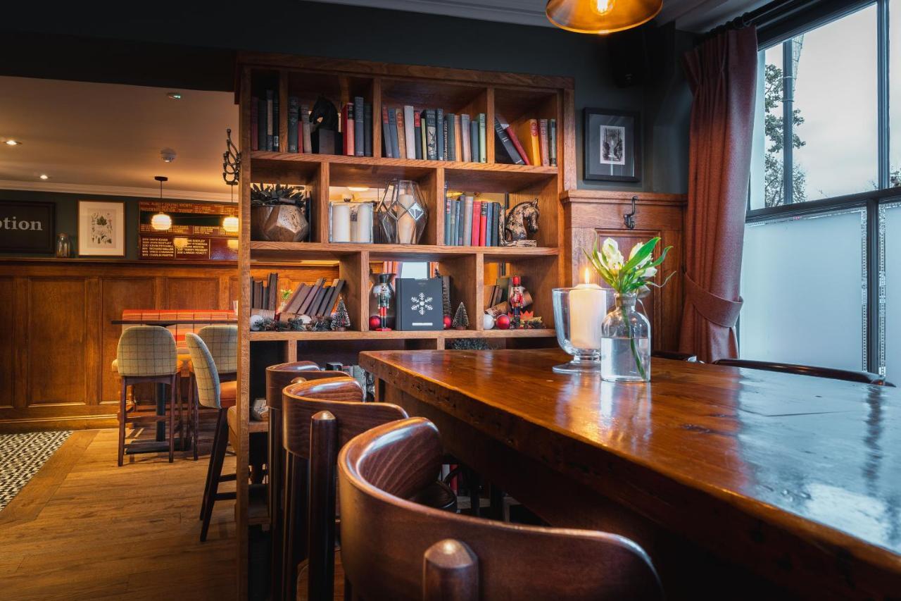 Albert Arms エッシャー エクステリア 写真